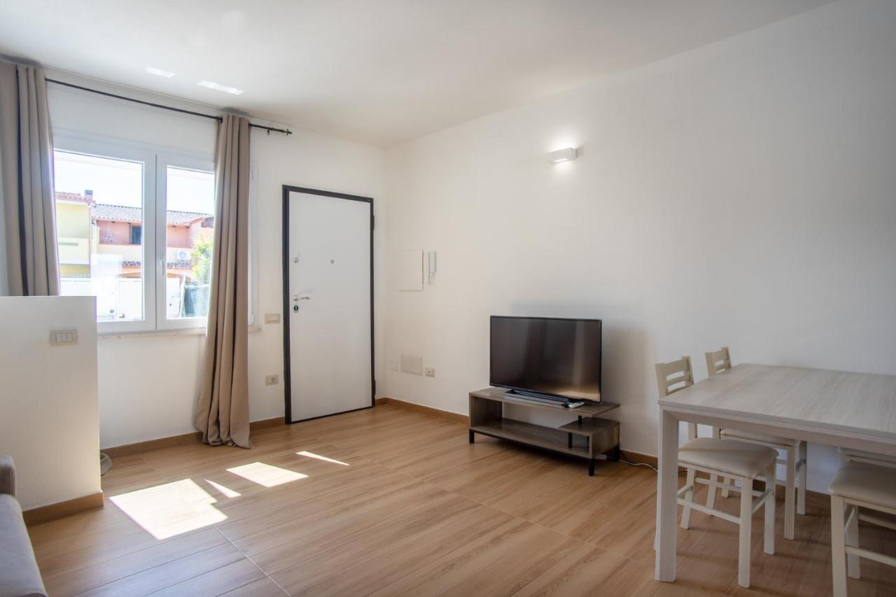 Residence Pula Via Delle Rose Екстериор снимка